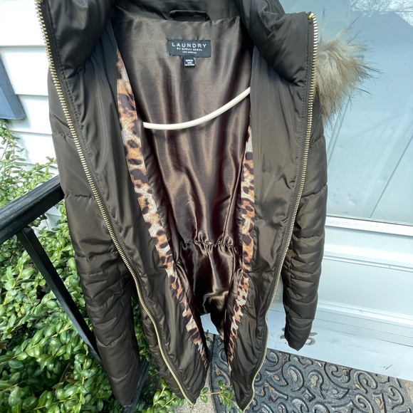 Puffer Jacket with Cinched Waist and Faux Fur Trim Hood - Picture 6 of 11